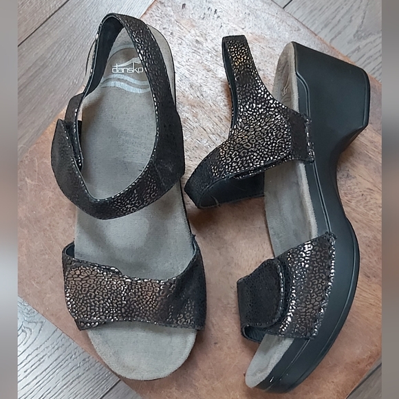 Dansko Sonnet metallic platform - Picture 9 of 9